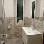 بيت ضيافة Sotto La Rocca