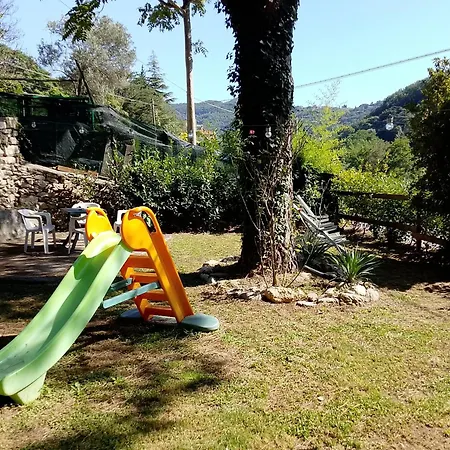 Konukevi Sotto La Rocca